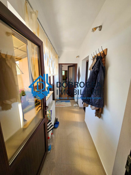 ZONA 23 AUGUST-CASA  6 CAMERE, TEREN 231 MP