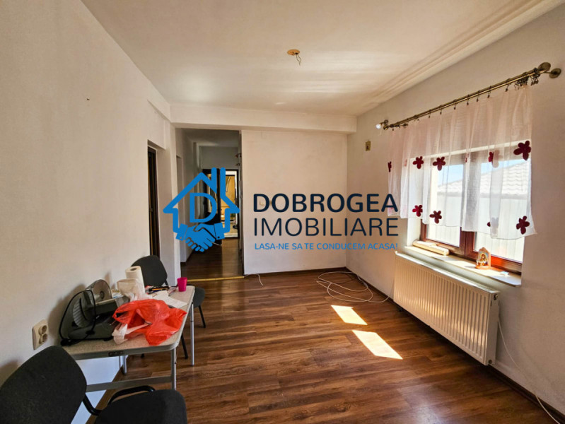 ZONA 23 AUGUST-CASA  6 CAMERE, TEREN 231 MP