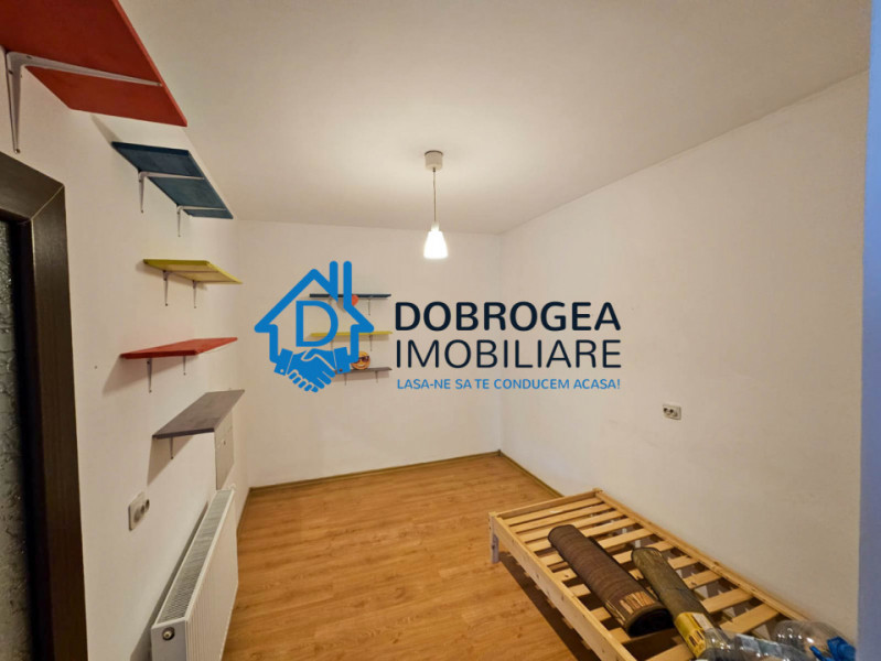ZONA 23 AUGUST-CASA  6 CAMERE, TEREN 231 MP