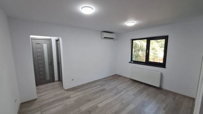 Vest, 3 camere- etaj 1, renovat integral, Ultramodern, centrala gaz