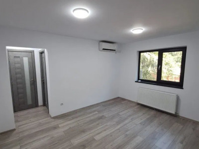 Vest, 3 camere- etaj 1, renovat integral, Ultramodern, centrala gaz