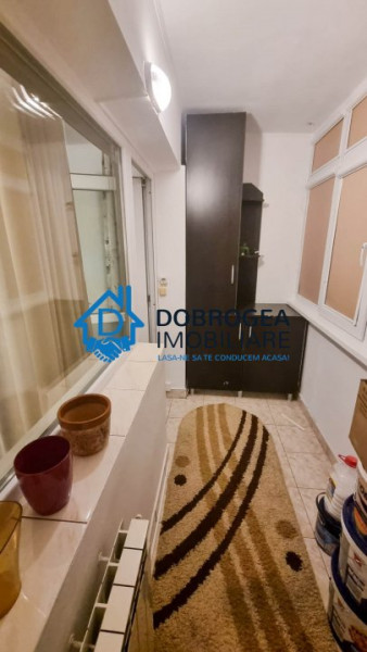 PIATA NOUA-APARTAMENT DE INCHIRIAT ,3 CAMERE DECOMANDAT, CENTRALA GAZ