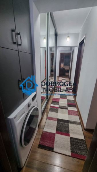 PIATA NOUA-APARTAMENT DE INCHIRIAT ,3 CAMERE DECOMANDAT, CENTRALA GAZ