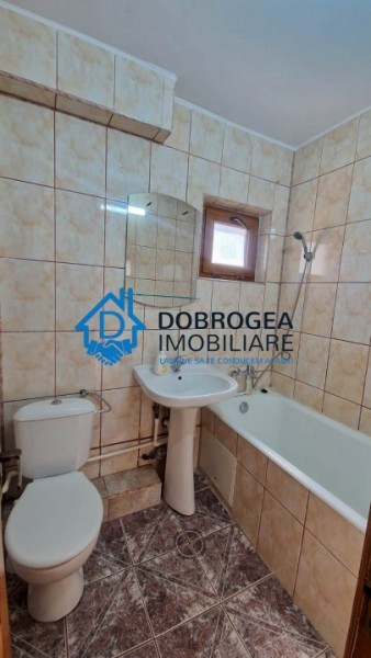 ZONA VEST- APARTAMENT 2 CAMERE , RENOVAT TOTAL , EAJ 3, CENTRALA GAZ