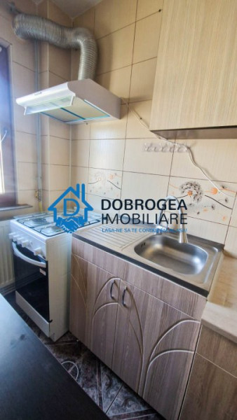 ZONA VEST- APARTAMENT 2 CAMERE , RENOVAT TOTAL , EAJ 3, CENTRALA GAZ