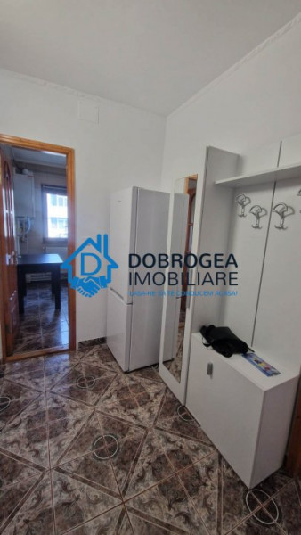 ZONA VEST- APARTAMENT 2 CAMERE , RENOVAT TOTAL , EAJ 3, CENTRALA GAZ