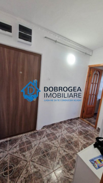ZONA VEST- APARTAMENT 2 CAMERE , RENOVAT TOTAL , EAJ 3, CENTRALA GAZ