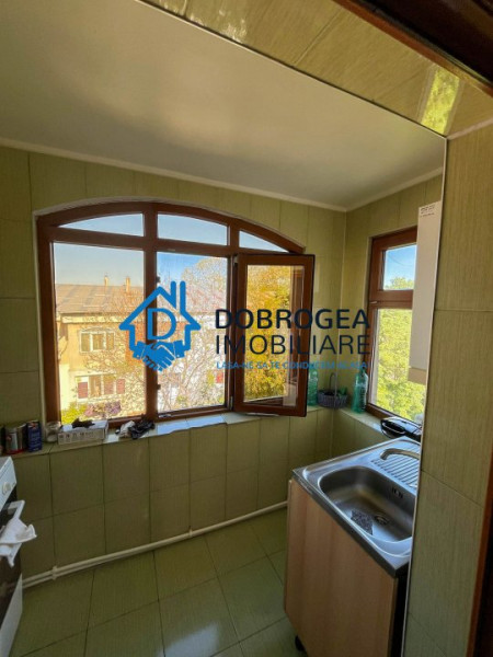 E3- APARTAMENT 2 CAMERE DECOMANDAT ,CENTRALA PROPRIE