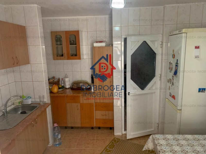 Dalas, 3 camere, 70 mp, renovat, centrala pe gaz, aer conditionat