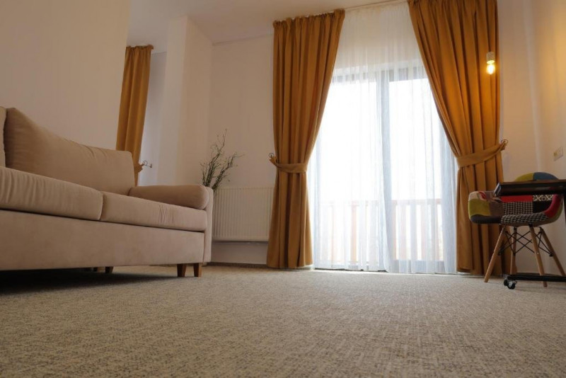 COMPLEX TURISTIC - oras Isaccea, judetul Tulcea, trecere bac UCRAINA 