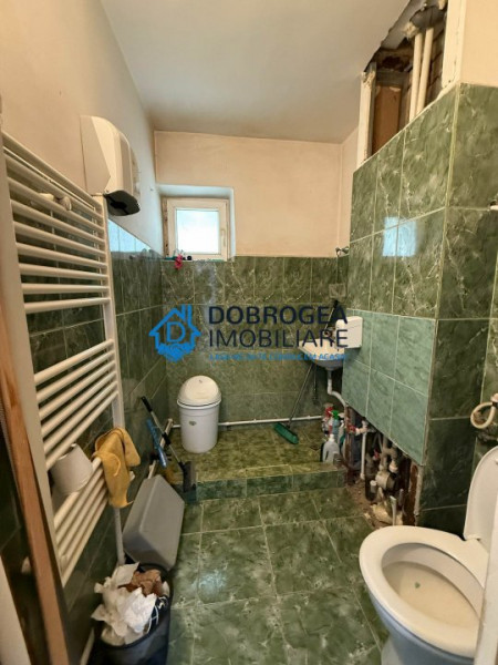 SPATIU COMERCIAL - Strada Gavrilov Corneliu, 3 camere, 73 mp