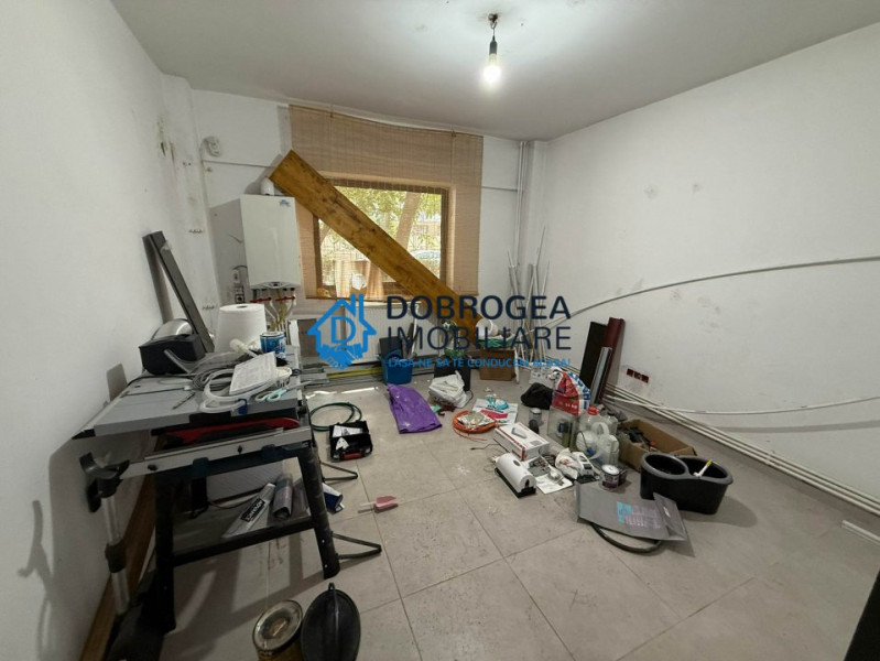 SPATIU COMERCIAL - Strada Gavrilov Corneliu, 3 camere, 73 mp