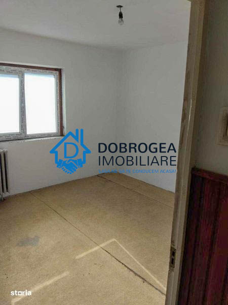 SPITALULUI- 2 CAMERE DECOMANDAT ,SUPRAFATA 54 mp