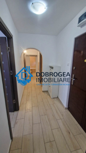 PACII- 3 CAMERE DECOMANDAT ,GAZ, SUPRAFATA 70 MP