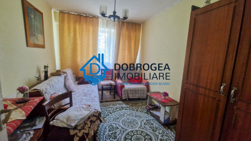 APARTAMENT 3 CAMERE DECOMANDAT , ETAJ 2, CENTRALA GAZ