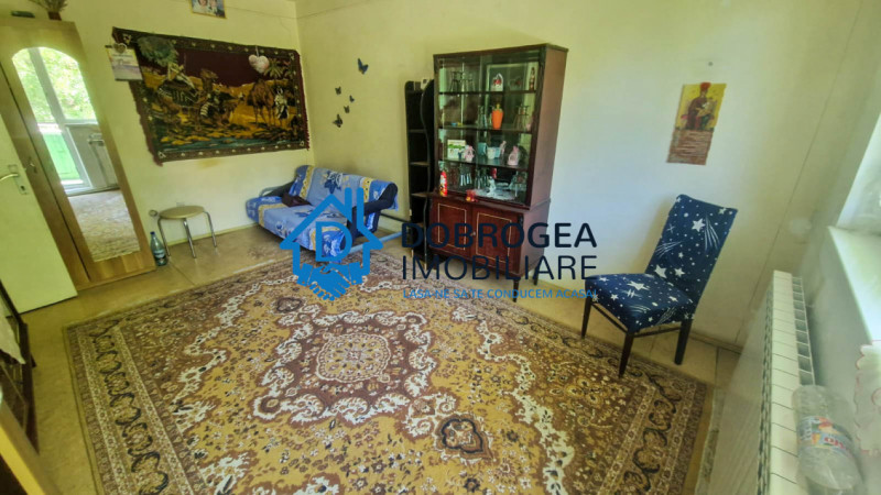 APARTAMENT 3 CAMERE DECOMANDAT , ETAJ 2, CENTRALA GAZ