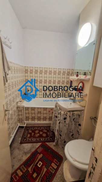 APARTAMENT 3 CAMERE DECOMANDAT , ETAJ 2, CENTRALA GAZ