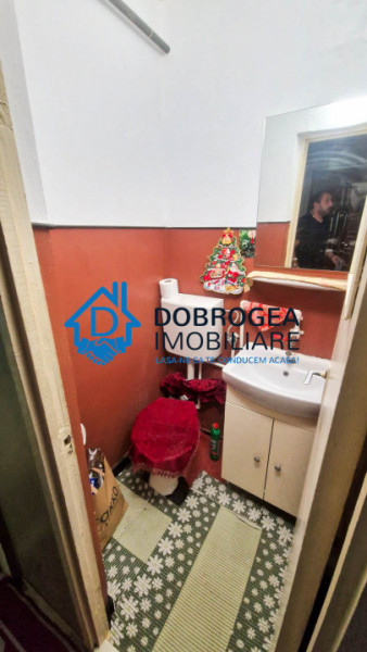 APARTAMENT 3 CAMERE DECOMANDAT , ETAJ 2, CENTRALA GAZ