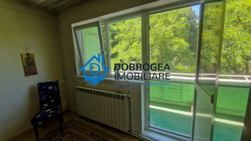 APARTAMENT 3 CAMERE DECOMANDAT , ETAJ 2, CENTRALA GAZ
