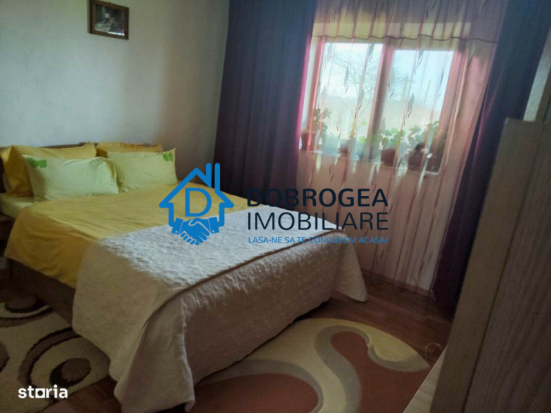 SOMOVA- CASA 5 CAMERE ,SUPRAFATA 175 MP, TEREN 863 MP