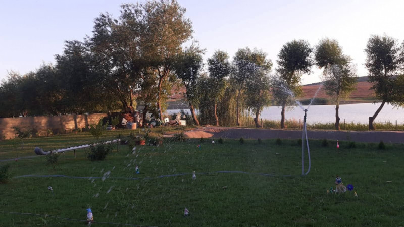 HORIA - 3 CAMERE ,SUPRAFATA 100 MP,TEREN 3000 MP CU DESCHIDERE LA LAC
