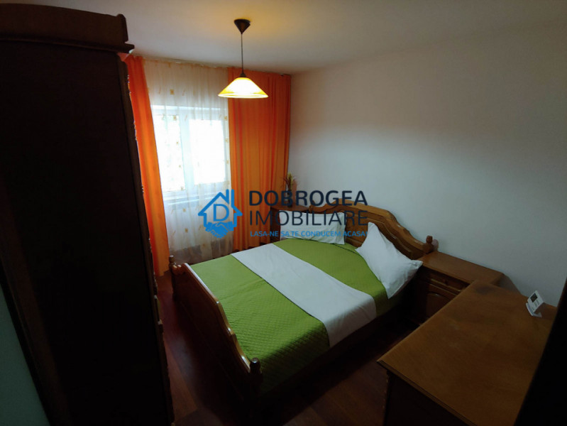 E3- 3 camere, decomandat, etaj 2, boxa intabulata
