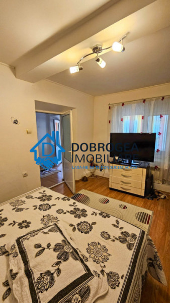 SOMOVA- CASA 4 CAMERE ,SUPRAFATA 98 MP, TEREN 1400 MP