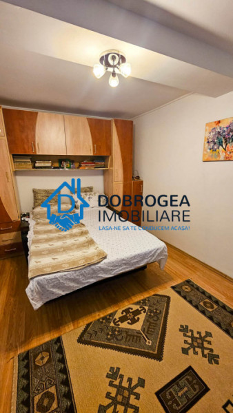 SOMOVA- CASA 4 CAMERE ,SUPRAFATA 98 MP, TEREN 1400 MP