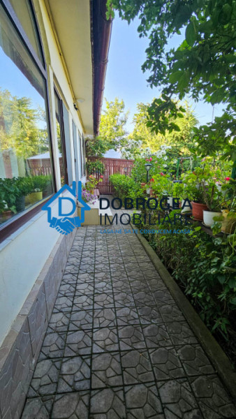 SOMOVA- CASA 4 CAMERE ,SUPRAFATA 98 MP, TEREN 1400 MP