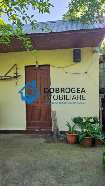 SOMOVA- CASA 4 CAMERE ,SUPRAFATA 98 MP, TEREN 1400 MP