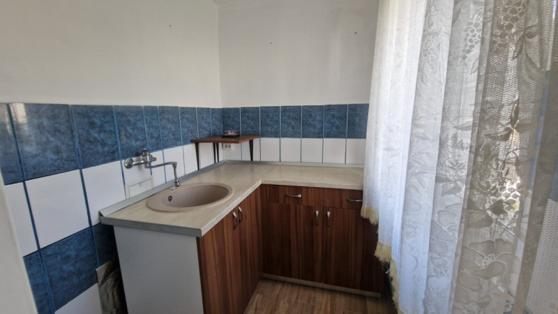 ZONA 23 AUGUST-APARTAMENT 3 CAMERE , SUPRAFATA 37,64 MP