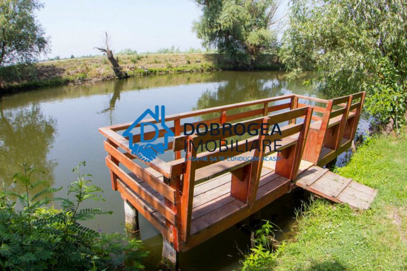 DELTA DUNARII-MALIUC  - PENSIUNE DE VANZARE , 30000 MP