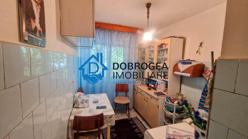 APARTAMENT 3 CAMERE DECOMANDAT, ETAJ 1