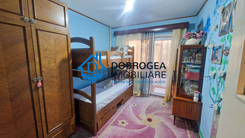 APARTAMENT 3 CAMERE DECOMANDAT, ETAJ 1