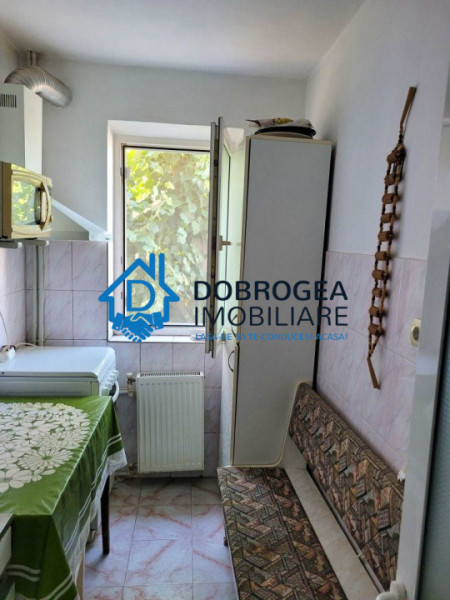 23 AUGUST-APARTAMENT 2 CAMERE , ETAJ 3 ,  SUPRAFATA 38 MP