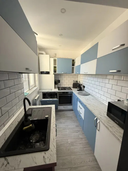 APARTAMENT 2 CAMERE DECOMANDAT  ,CENTRALA GAZ