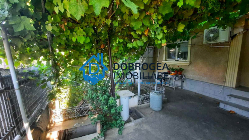 ZONA PACII- CASA 3 CAMERE  ,TEREN 173 MP ,CENTRALA GAZ, MOBILATA SI UTILATA
