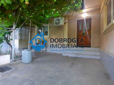 ZONA PACII- CASA 3 CAMERE  ,TEREN 173 MP ,CENTRALA GAZ, MOBILATA SI UTILATA