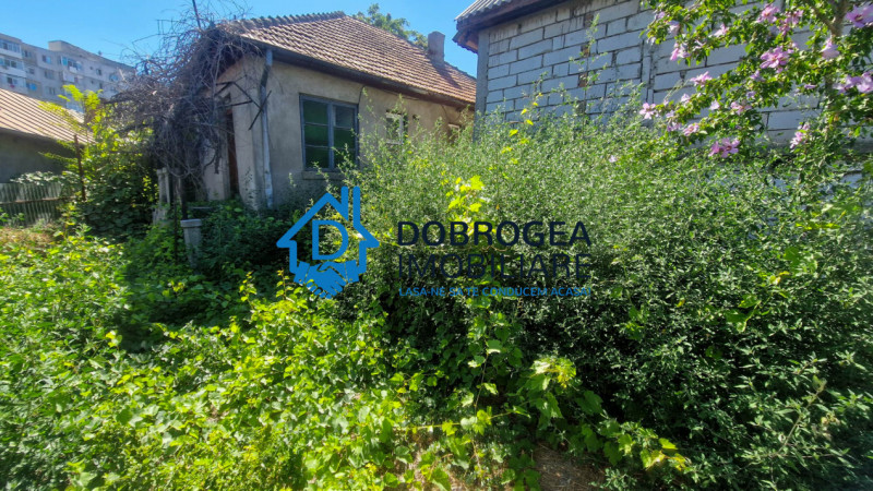  ZONA CENTRALA- CASA BATRANEASCA, TEREN 490 MP, DESCHIDERE 24ML
