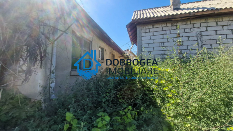  ZONA CENTRALA- CASA BATRANEASCA, TEREN 490 MP, DESCHIDERE 24ML