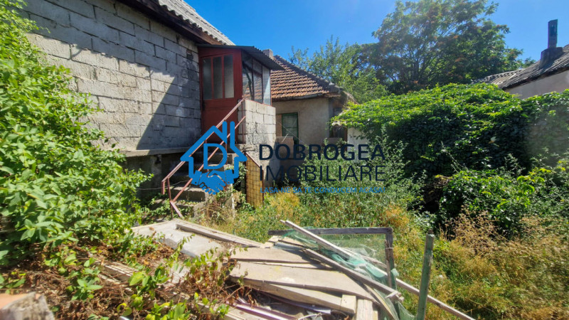  ZONA CENTRALA- CASA BATRANEASCA, TEREN 490 MP, DESCHIDERE 24ML