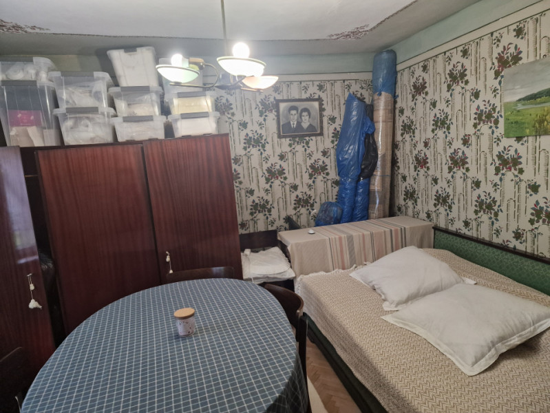 ZONA 23 AUGUST-CASA  4 CAMERE, TEREN 931 MP
