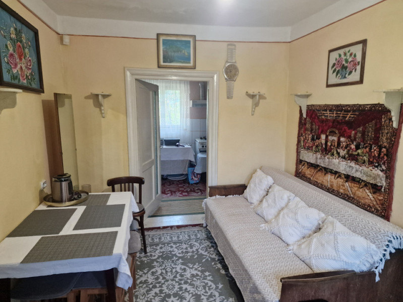 ZONA 23 AUGUST-CASA  4 CAMERE, TEREN 931 MP