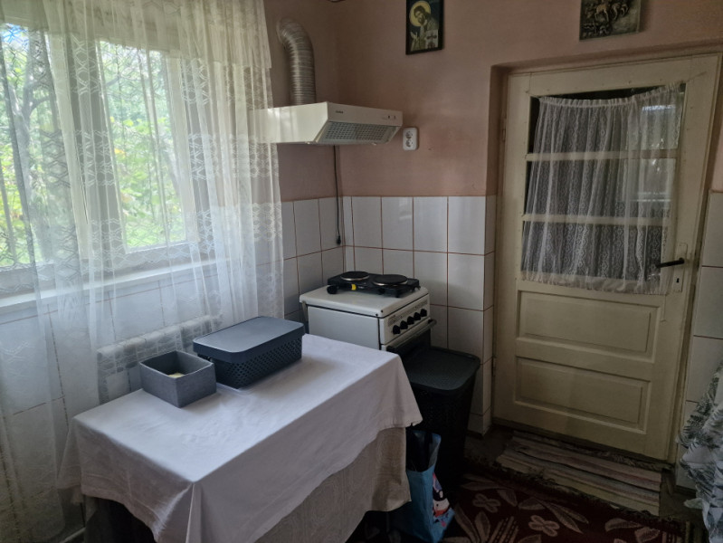 ZONA 23 AUGUST-CASA  4 CAMERE, TEREN 931 MP