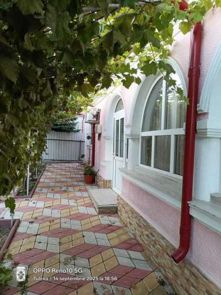 Z0NA ALEXANDRU CEL BUN-CASA 4 CAMERE ,TEREN 957 MP