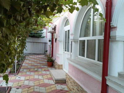 Z0NA ALEXANDRU CEL BUN-CASA 4 CAMERE ,TEREN 957 MP