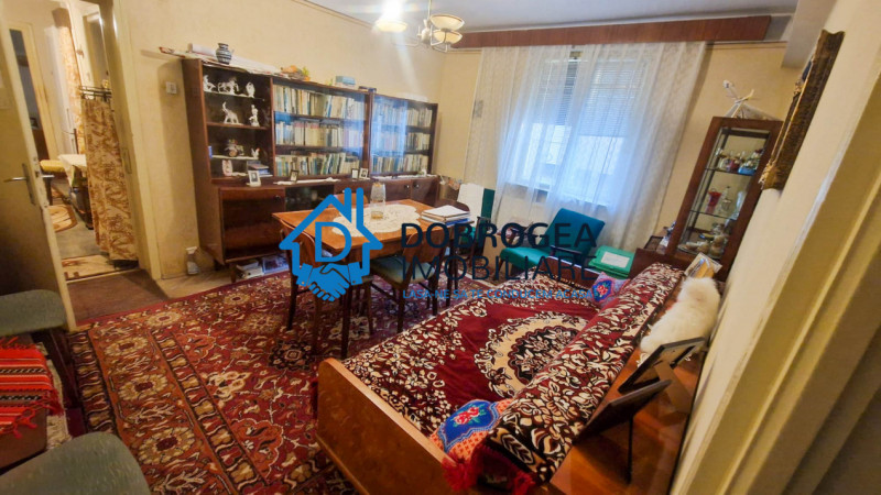 PIATA VECHE- 3 CAMERE,  PARTER ,CENTRALA GAZ