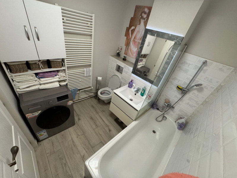 APARTAMENT 2 CAMERE ,CENTRALA GAZ .