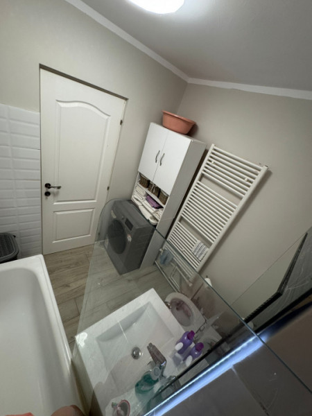 APARTAMENT 2 CAMERE ,CENTRALA GAZ .