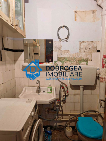 VARARIEI- 3 CAMERE DECOMANDAT,  ETAJ 1